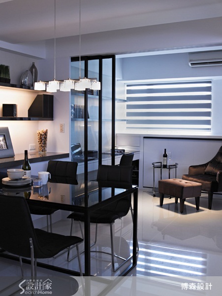 當居家空間不夠大時，又很想要有很多隱密空間，其實可